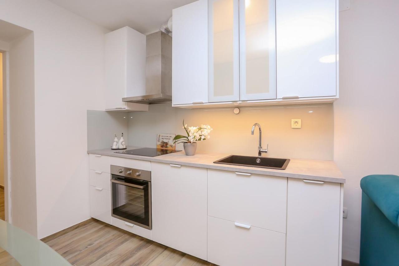 Apartment Dvor Сплит Экстерьер фото